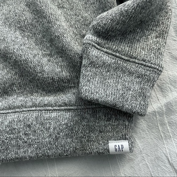 NWT Baby Gap Grey Shawl Neck Fleece Sweater 12-18 months - Picture 4 of 5